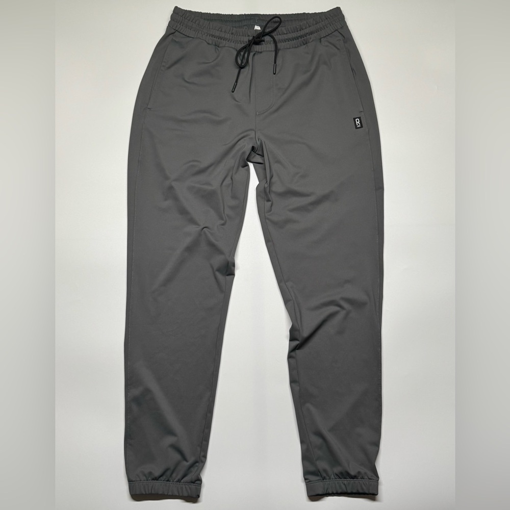 RHONE Essentials Gray Jogger Size M